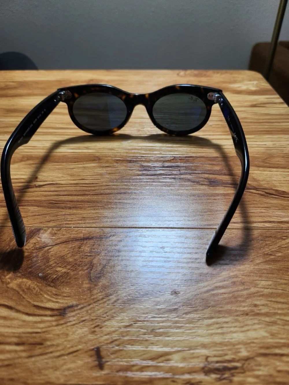 Brand New Ray-Ban Oval Wayferer